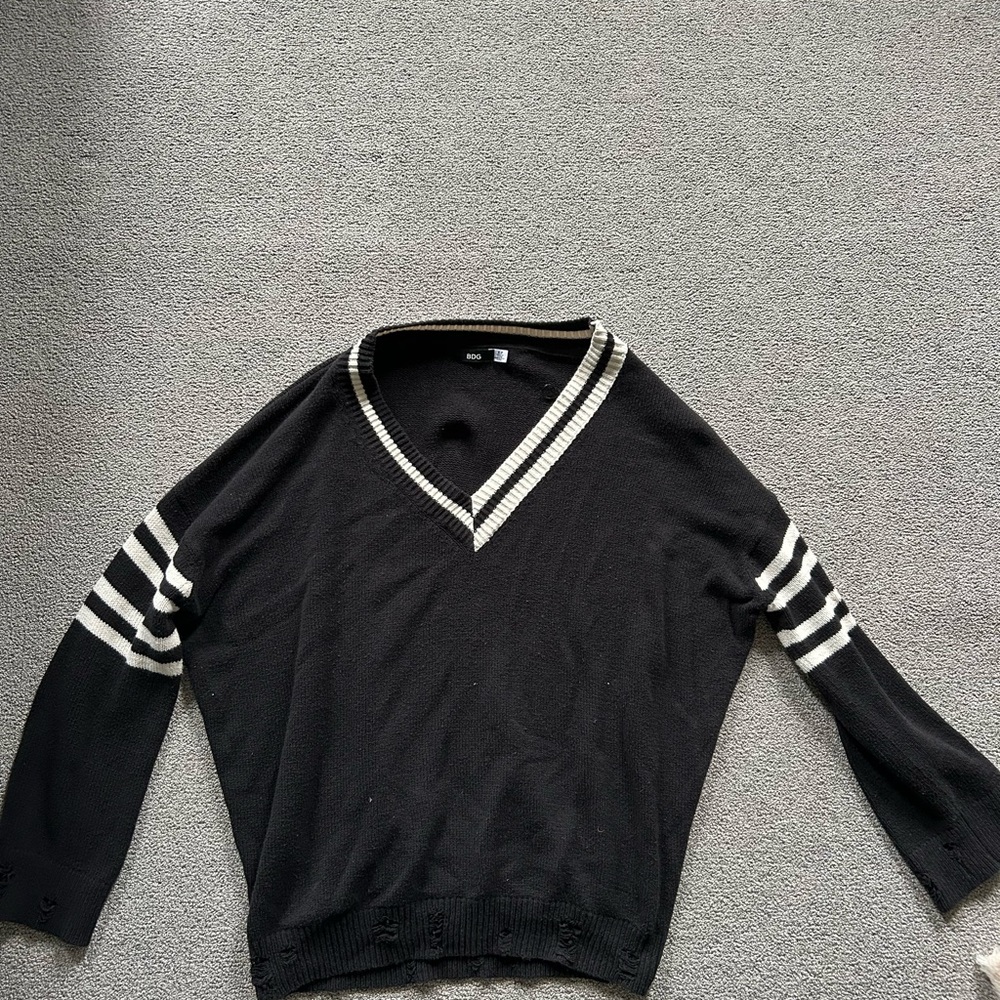 BDG Black and White V-Neck Women’s oversized sweater